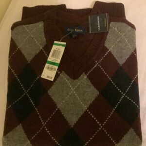 Club Room Men's Lambs Wool V-Neck Argyle Sweater - Burgundy, Gray, and Black-New